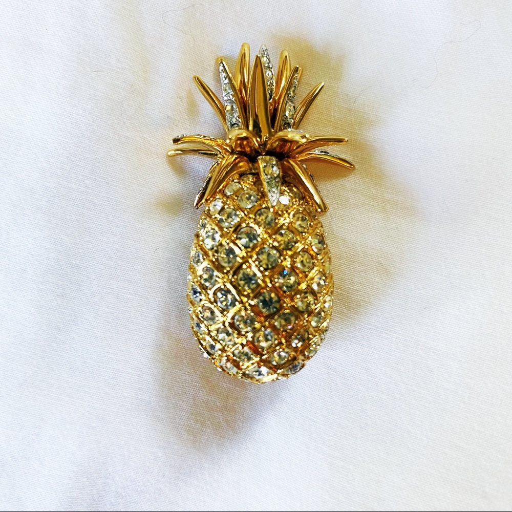 Carolee pineapple brooch with crystals EUC